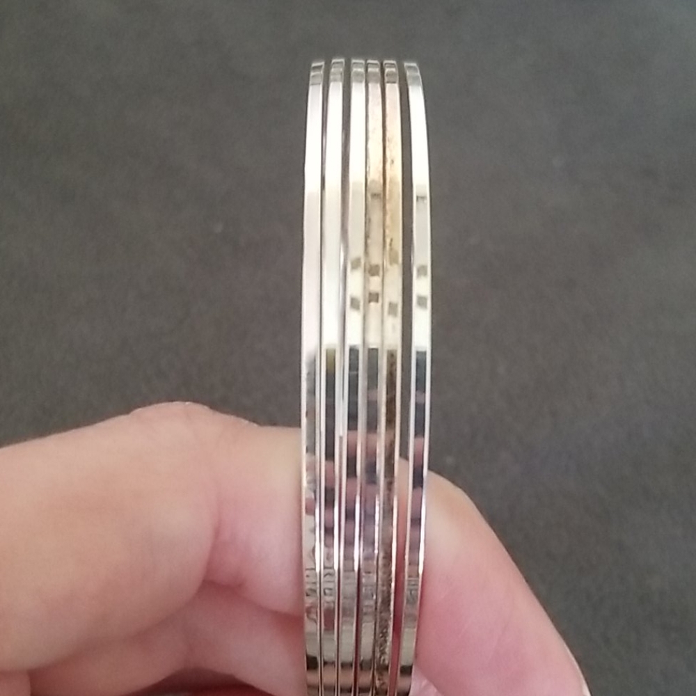 Silver Tone Bangle Set - Picture 4 of 6